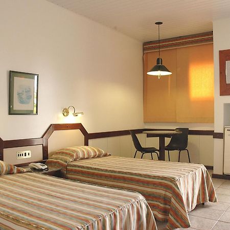 Hotel Pousada Lord Teixeira de Freitas Ruang foto