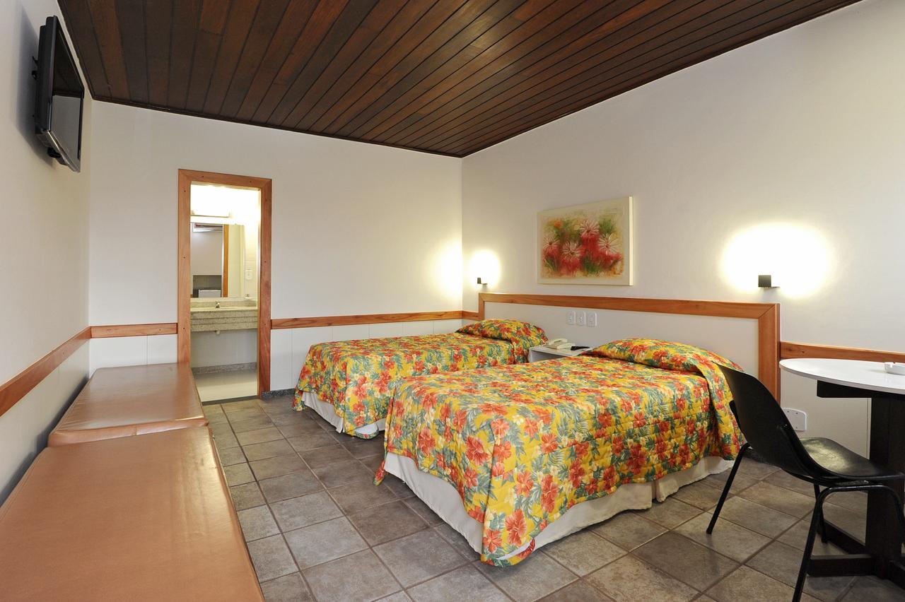 Hotel Pousada Lord Teixeira de Freitas Ruang foto